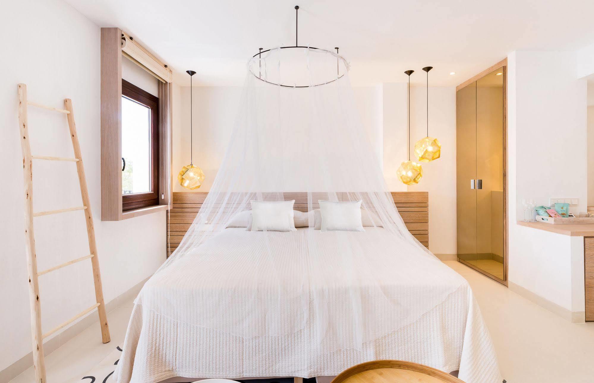 Gatzara Suites Santa Gertrudis Santa Gertrudis  Exteriör bild